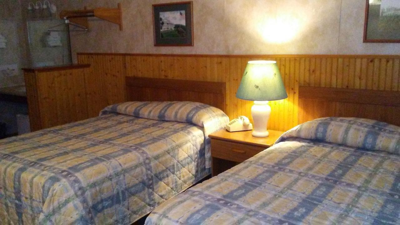 Motor Court Motel 2*