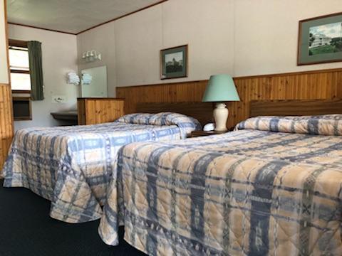 Motor Court Motel