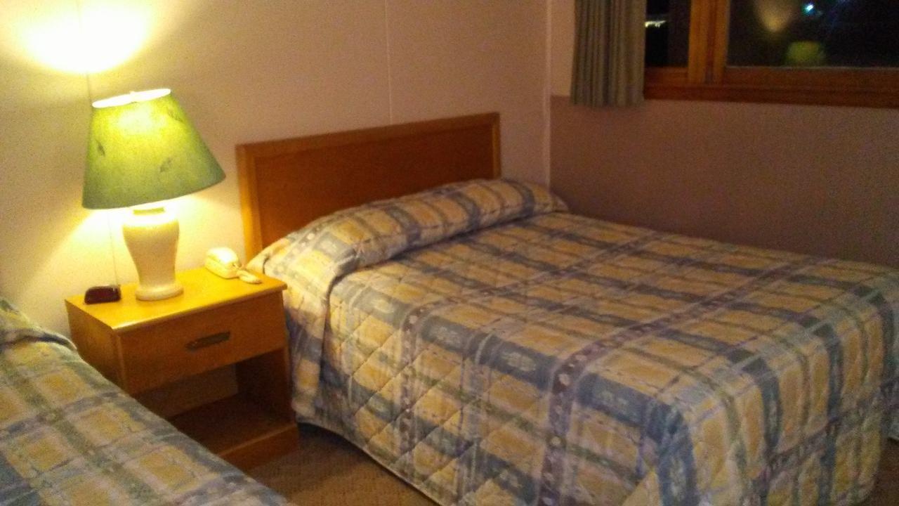 Motel Motor Court 2*